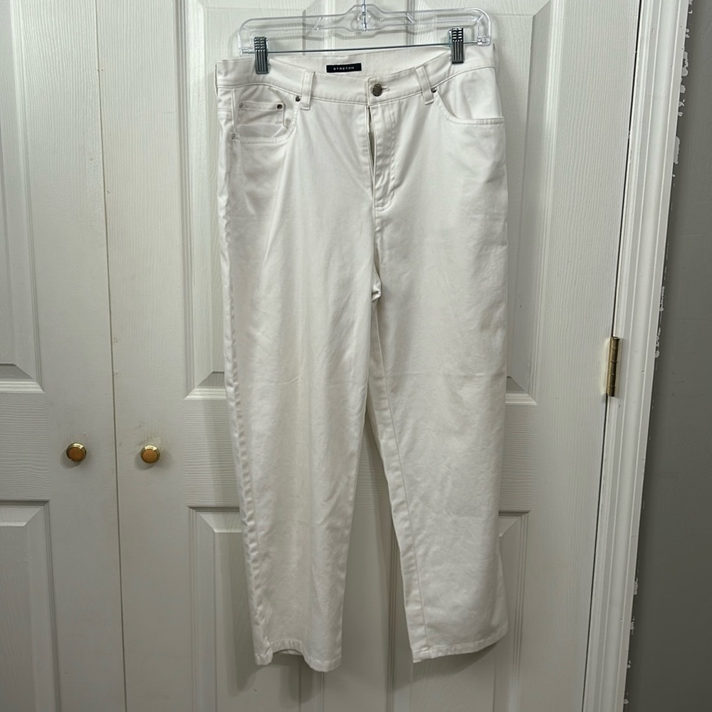 Jones New York stretch denim. White jeans. Size 10
